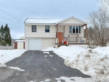 1500 Redwood Avenue, Utica, NY 13502