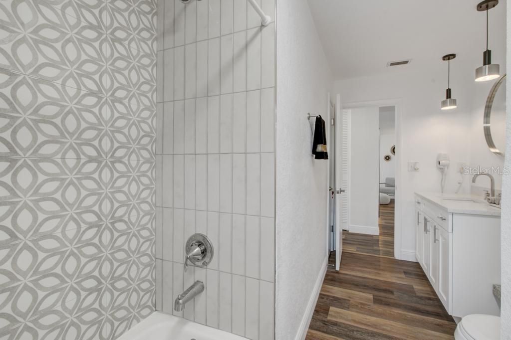 2121 Greenbriar Boulevard, Clearwater, FL 33763 Photo