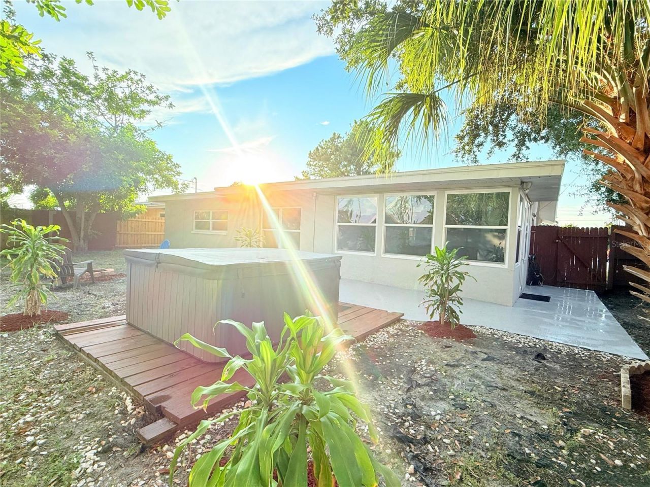 2121 Greenbriar Boulevard, Clearwater, FL 33763 Photo