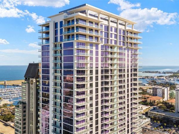 275 1ST AVENUE S, Unit 2206, ST PETERSBURG, FL 33701