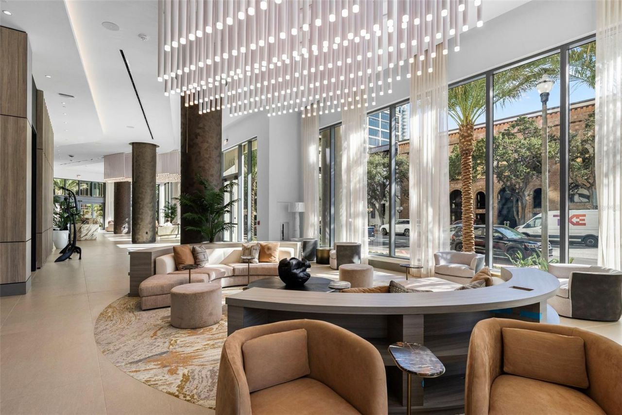 275 1st Avenue S, Unit 2206, Saint Petersburg, FL 33701 Photo