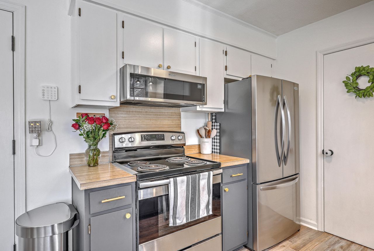 205 Kentucky Drive Photo 14