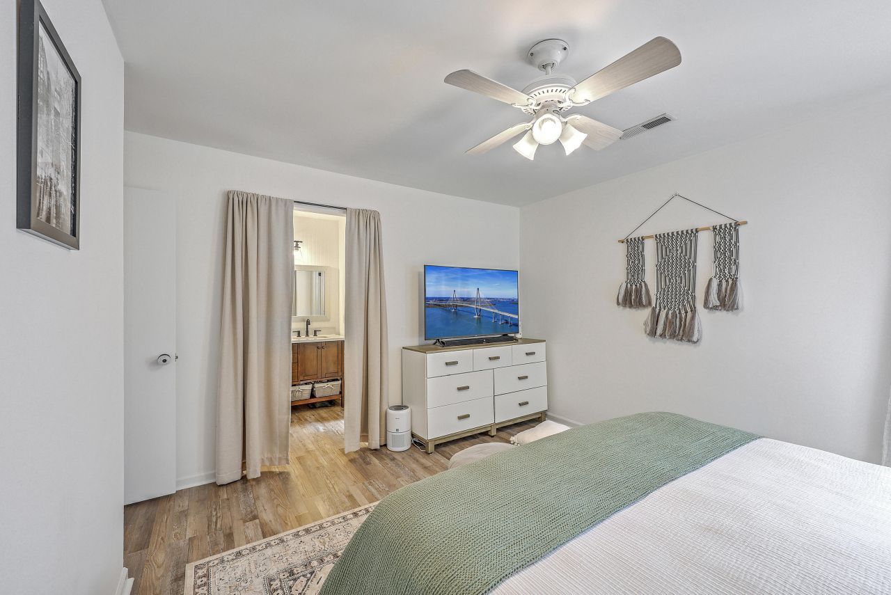 205 Kentucky Drive Photo 20