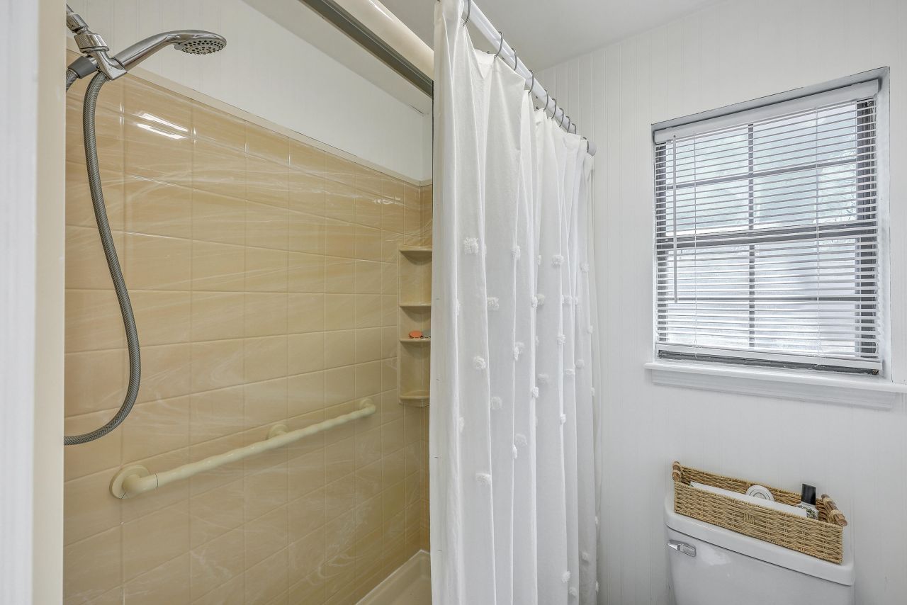 205 Kentucky Drive Photo 22