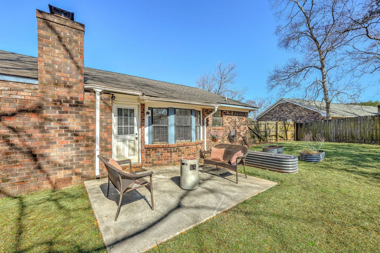 205 Kentucky Drive Photo 27