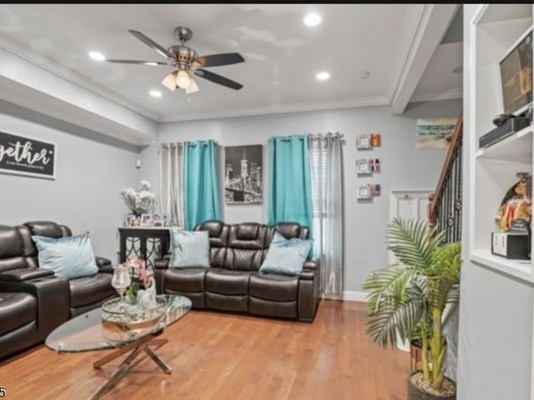 7 Martin St, Paterson, NJ 07501