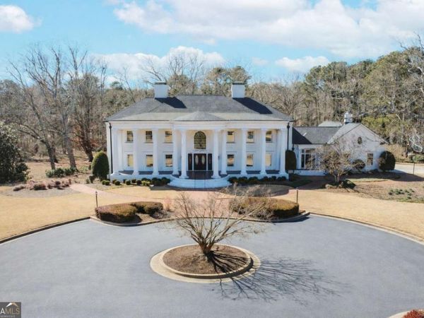 1445 Hillside Drive, Grayson, GA 30017