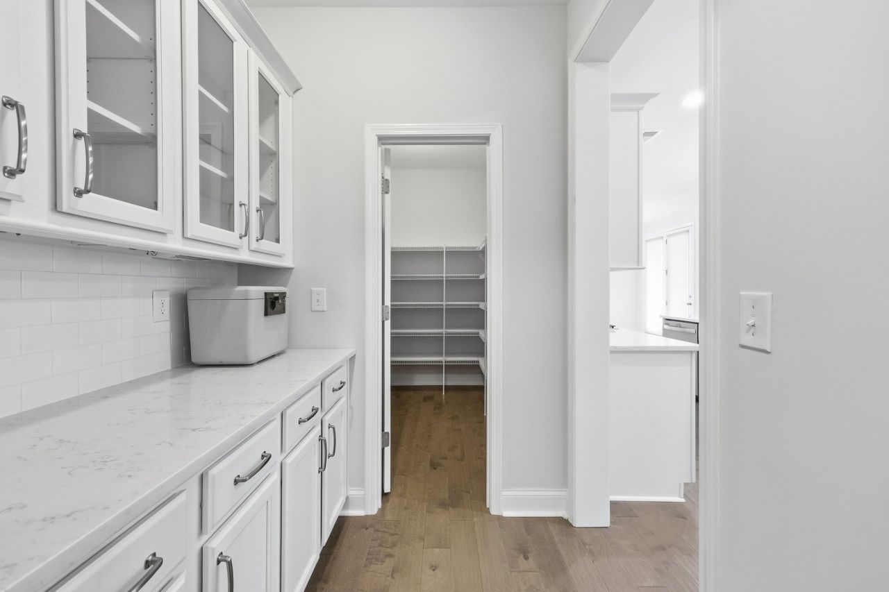 6204 Chadderton Circle Photo 21