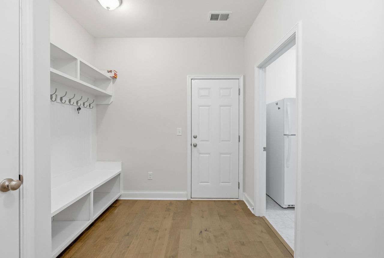 6204 Chadderton Circle Photo 22