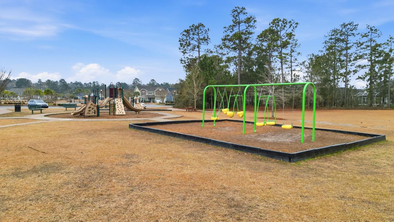 6204 Chadderton Circle Photo 35