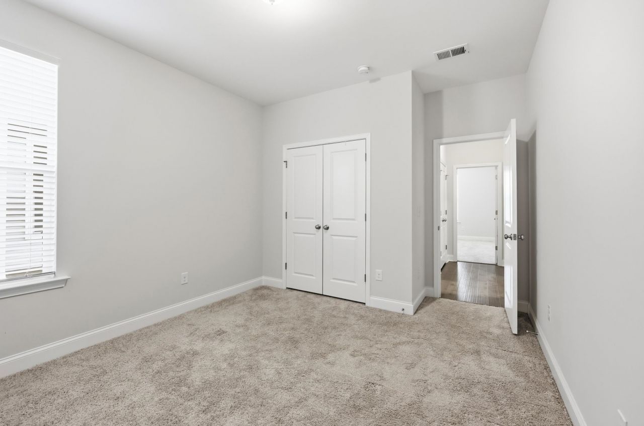 6204 Chadderton Circle Photo 6