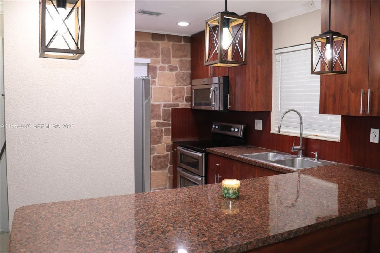 19259 SW 118th Pl , Miami, FL 33177 Photo