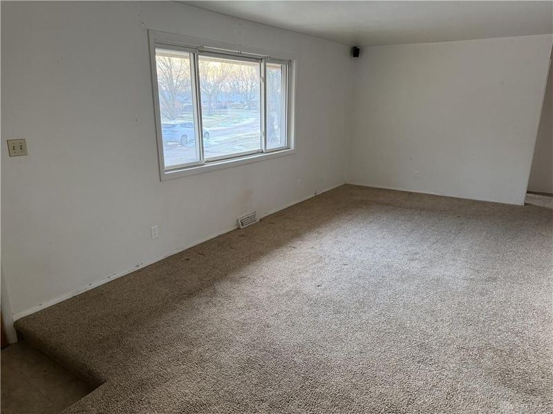 1781 Eric Drive, Dayton, OH 45414 Photo 3