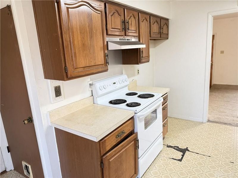 1781 Eric Drive, Dayton, OH 45414 Photo 8