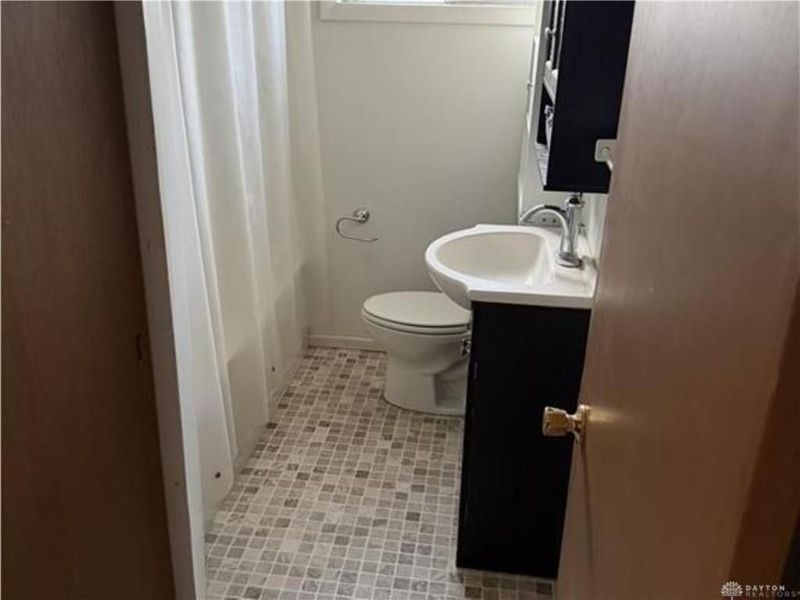 1781 Eric Drive, Dayton, OH 45414 Photo 9