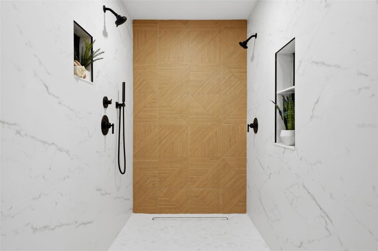 501 65th Street, Holmes Beach, FL 34217 Photo