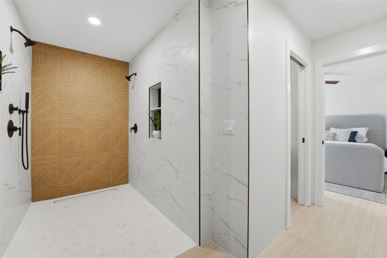 501 65th Street, Holmes Beach, FL 34217 Photo