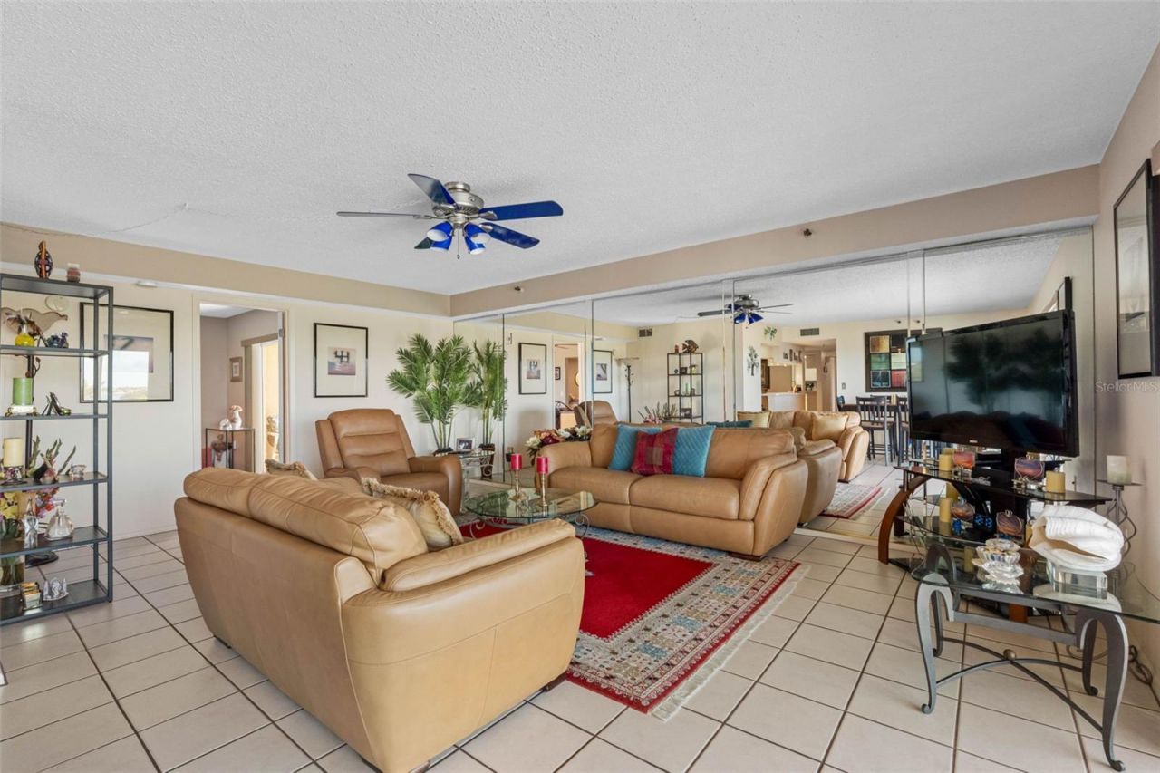 7430 Sunshine Skyway Lane S, Unit 406, Saint Petersburg, FL 33711 Photo