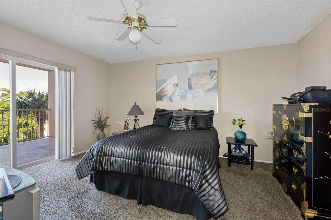 7430 Sunshine Skyway Lane S, Unit 406, Saint Petersburg, FL 33711 Photo