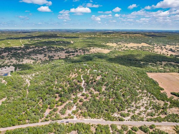 900 LONGHORN TRL, Wimberley, TX 78676