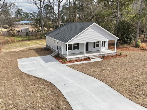 103 Continental Street, Glennville, GA 30427