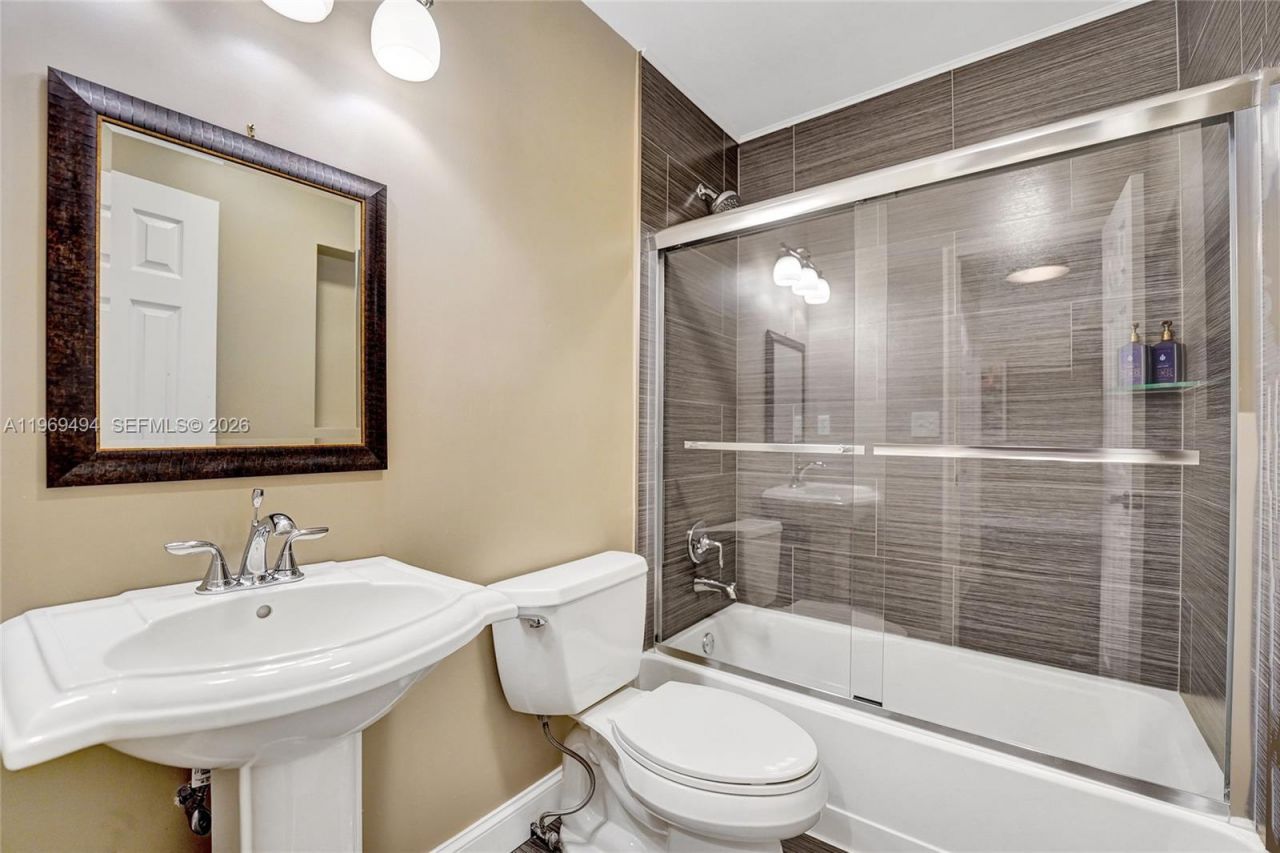 2941 Fairway Dr, Hollywood, FL 33021 Photo