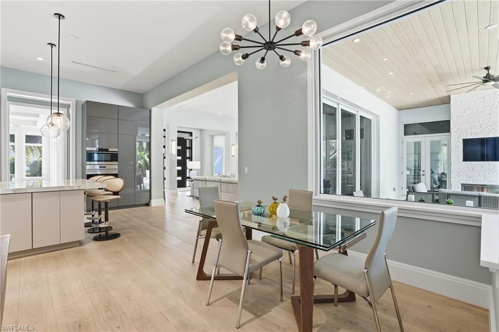 725 Harbour Dr, Naples, FL 34103 Photo