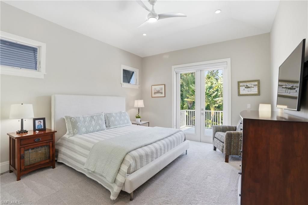 725 Harbour Dr, Naples, FL 34103 Photo