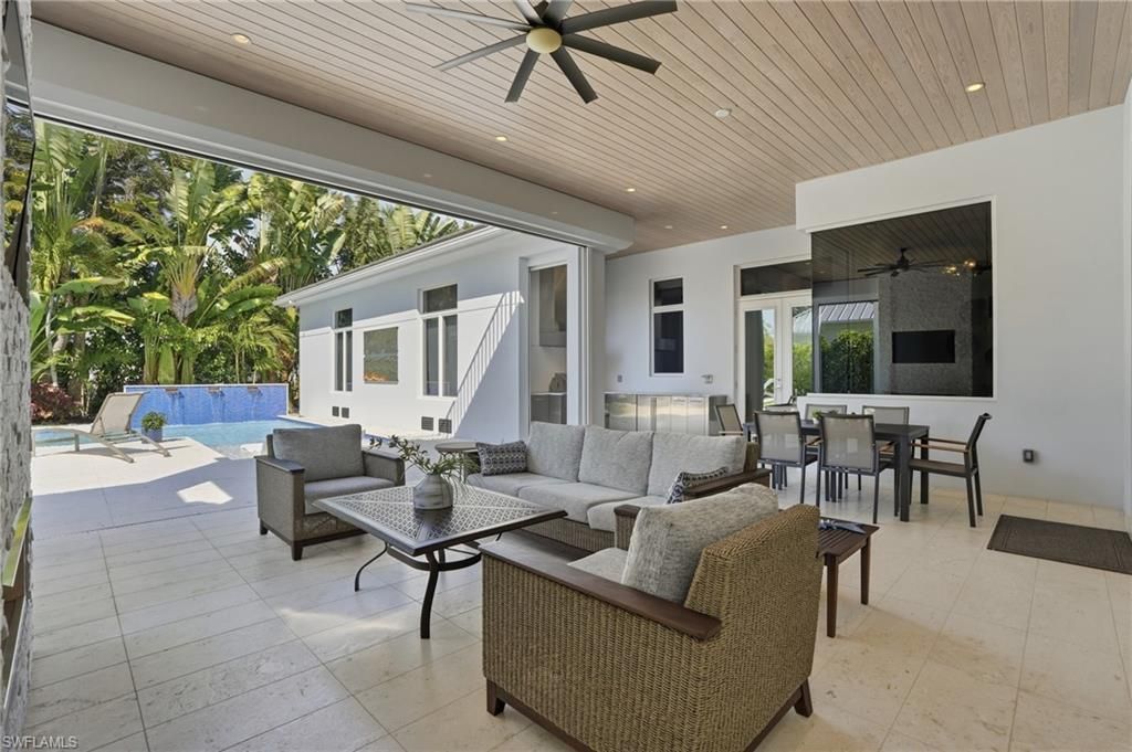 725 Harbour Dr , Naples, FL 34103 Photo