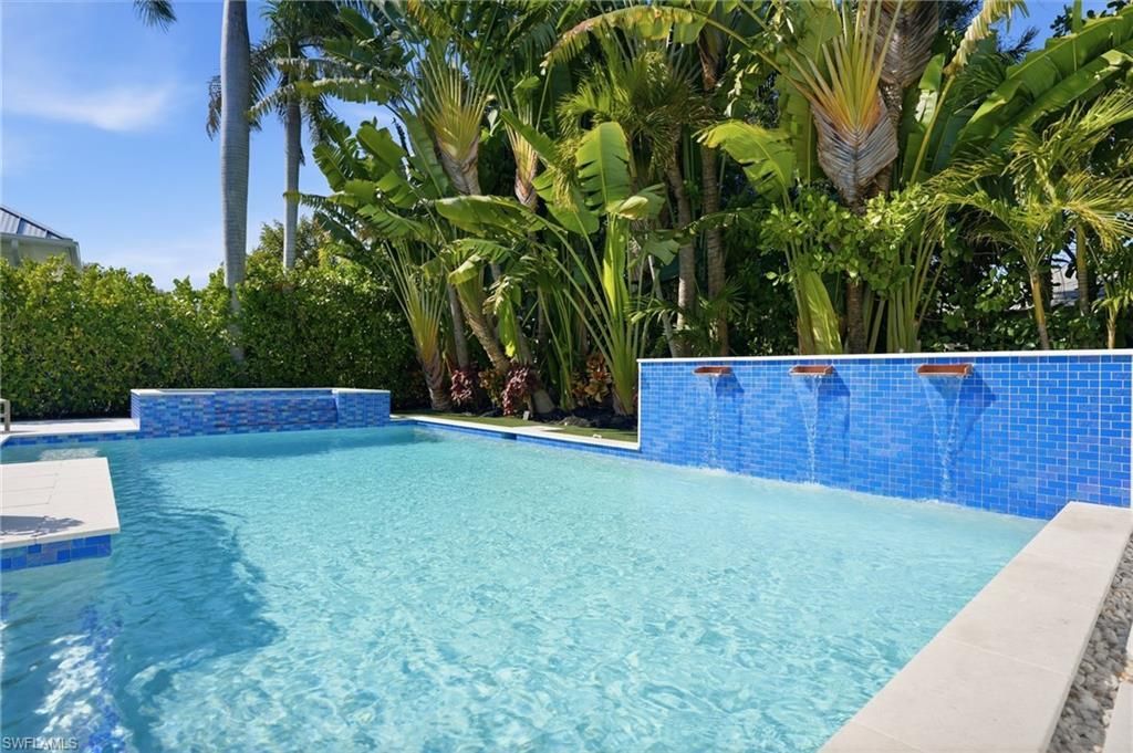 725 Harbour Dr, Naples, FL 34103 Photo