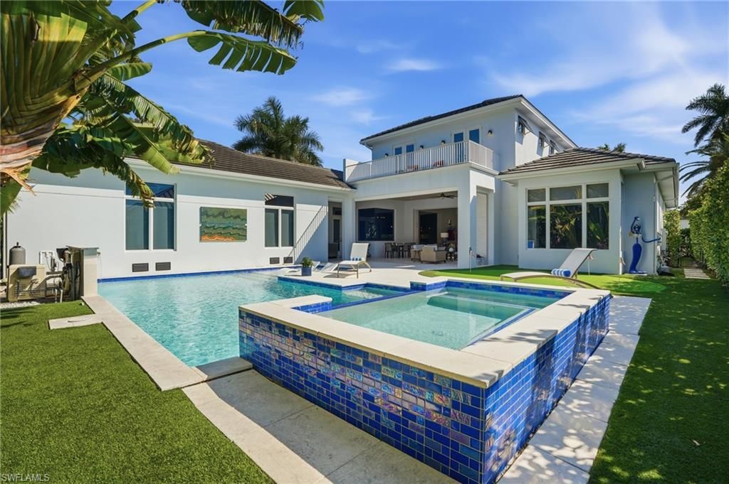 725 Harbour Dr , Naples, FL 34103 Photo