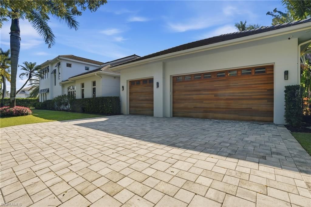 725 Harbour Dr, Naples, FL 34103 Photo