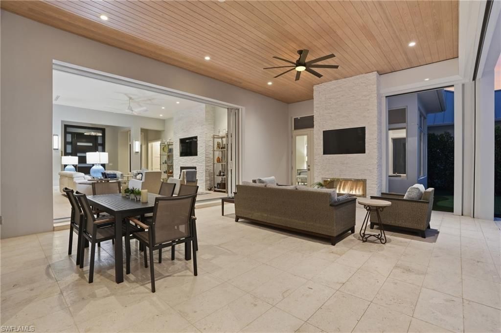 725 Harbour Dr , Naples, FL 34103 Photo