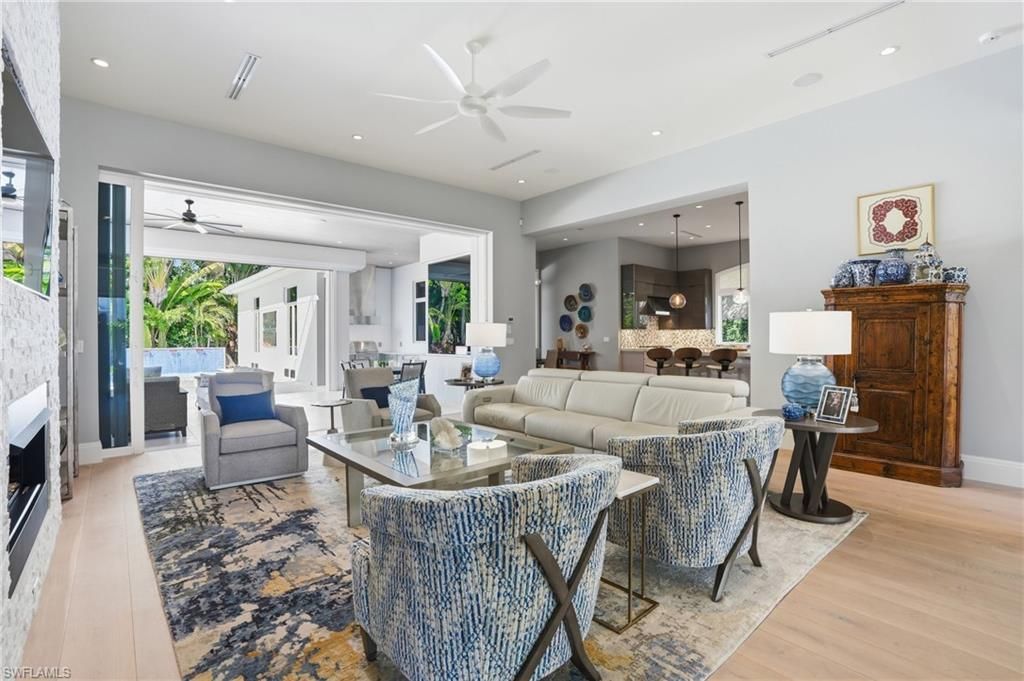 725 Harbour Dr , Naples, FL 34103 Photo