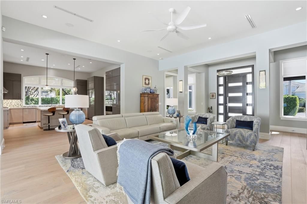 725 Harbour Dr , Naples, FL 34103 Photo