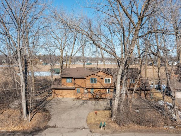 4854 Wilshire Boulevard, Mound, MN 55364