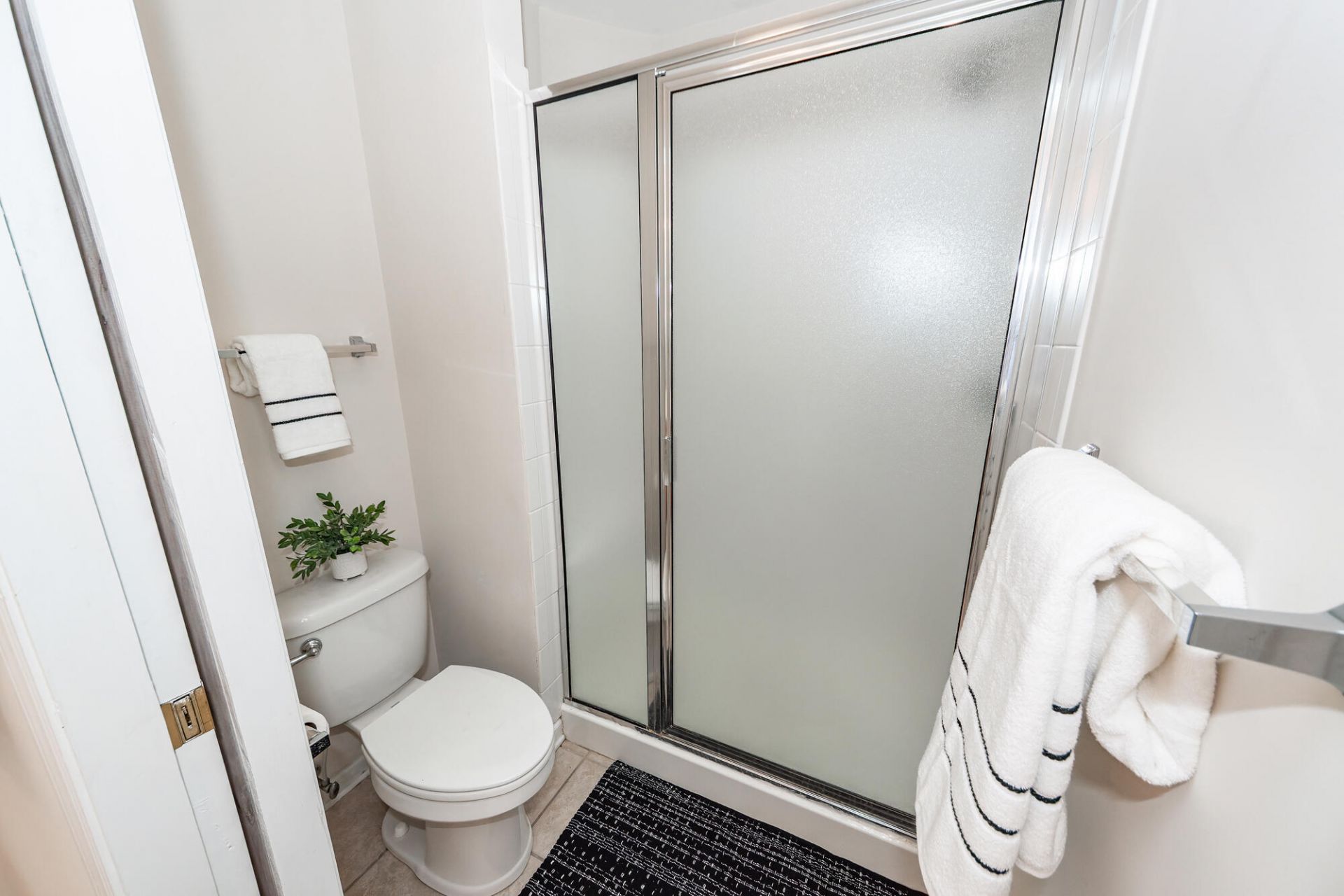 116 Ashley Villa Circle Photo 32