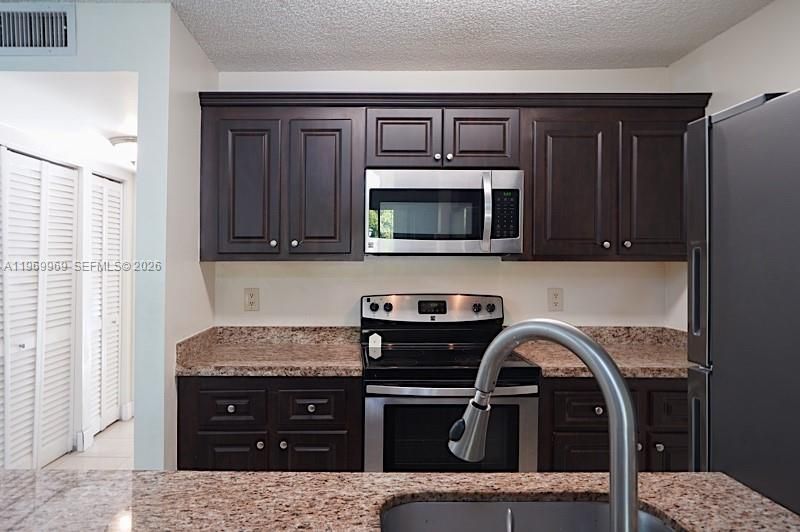 1825 W Meadows Cir W, Unit 1825, Boynton Beach, FL 33436 Photo