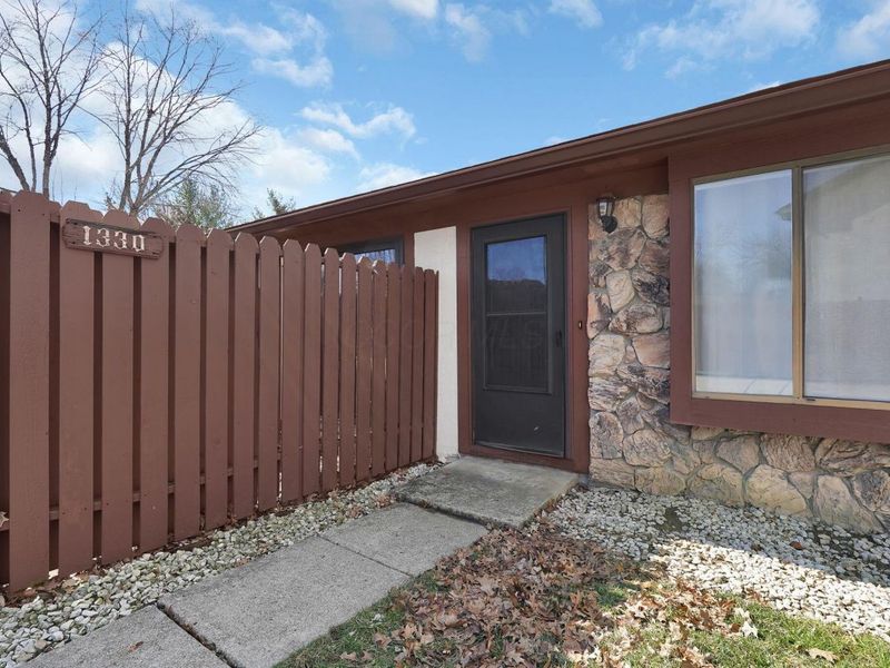 1330 Yorkland Road, Unit B, Columbus, OH 43232 Photo 4