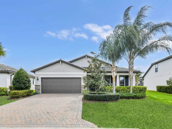 479 SE Vallarta Drive, Port Saint Lucie, FL 34984