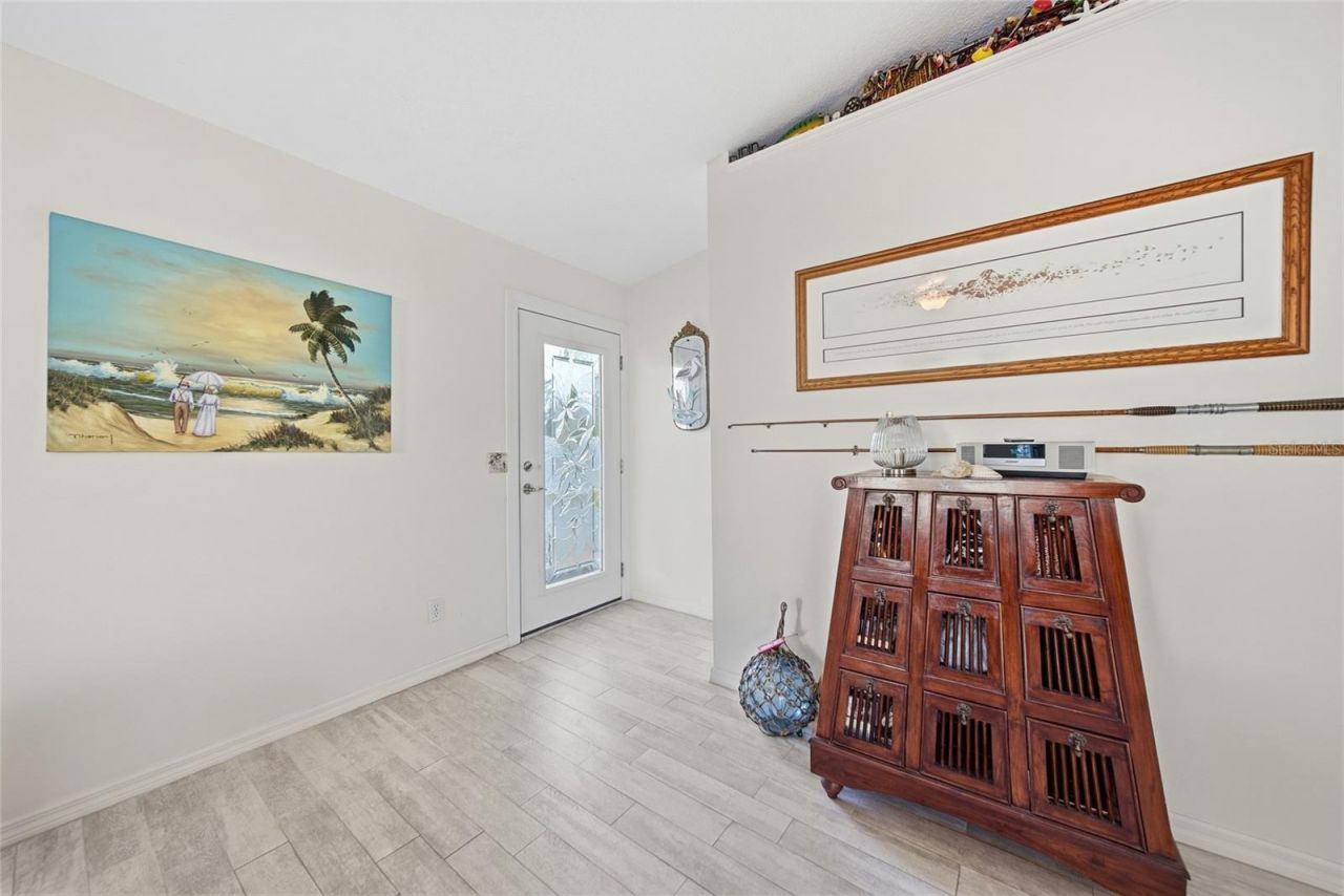 2112 Avenue B, Bradenton Beach, FL 34217 Photo