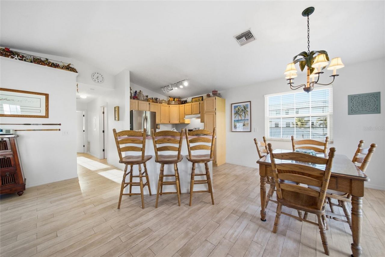 2112 Avenue B, Bradenton Beach, FL 34217 Photo