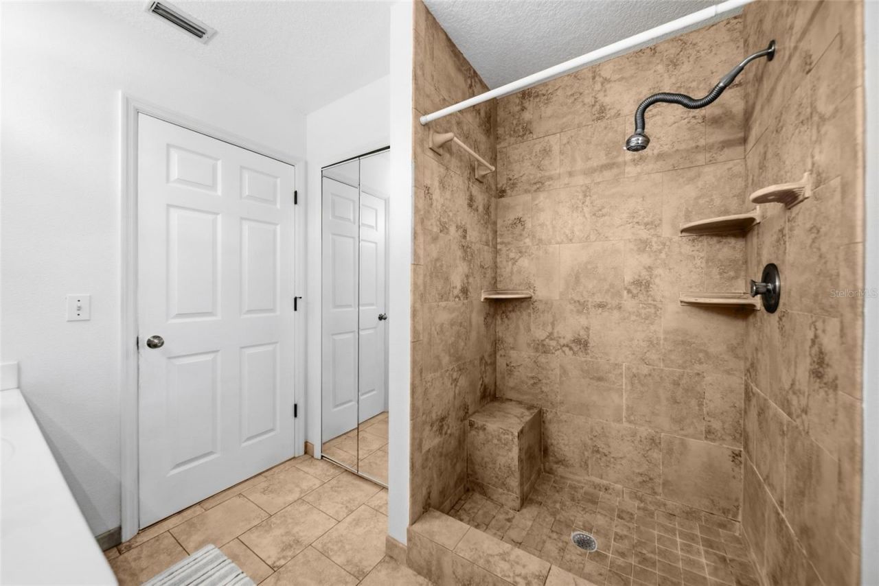 2112 Avenue B, Bradenton Beach, FL 34217 Photo