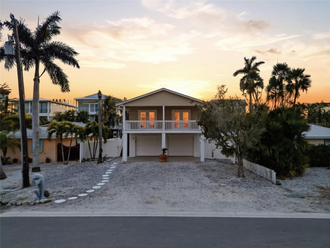 2112 Avenue B, Bradenton Beach, FL 34217 Photo