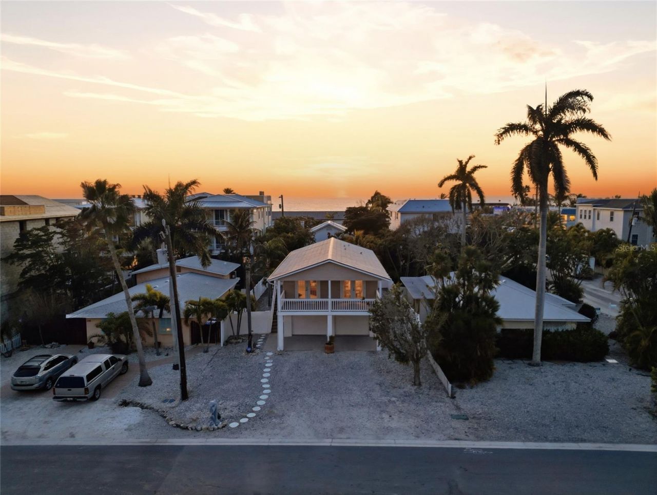 2112 Avenue B, Bradenton Beach, FL 34217 Photo