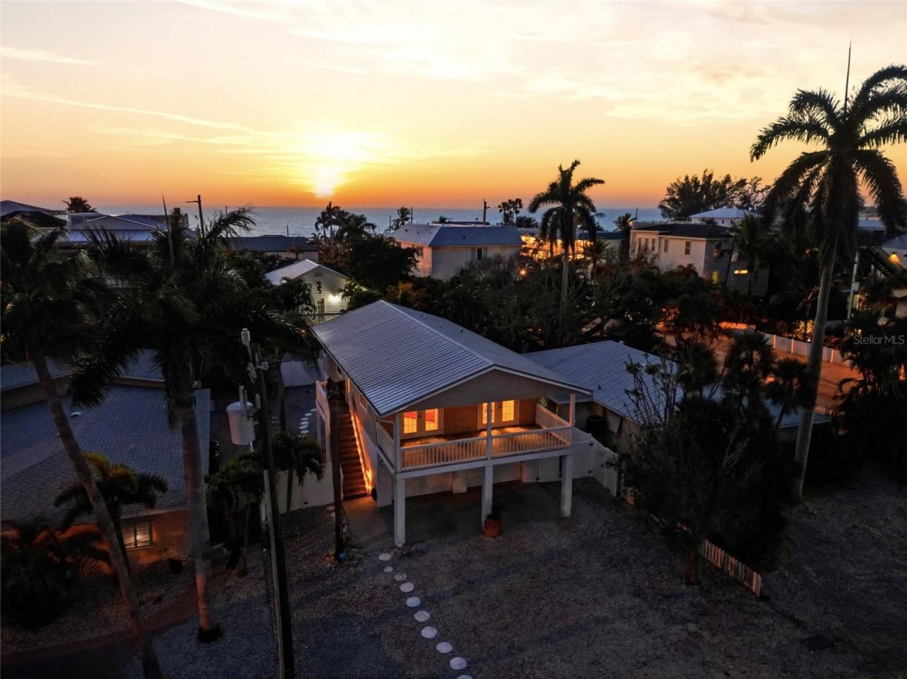 2112 Avenue B, Bradenton Beach, FL 34217 Photo