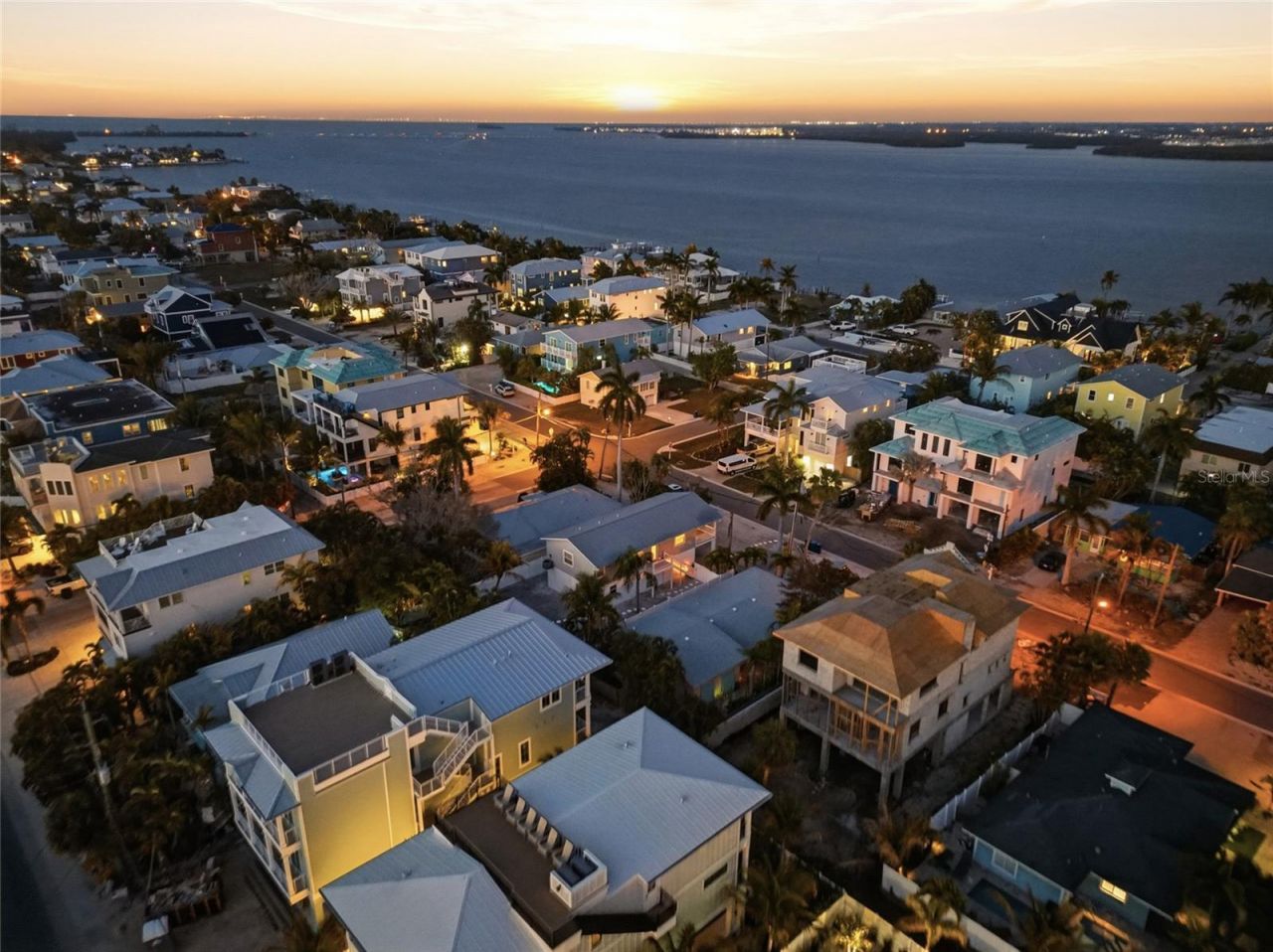 2112 Avenue B, Bradenton Beach, FL 34217 Photo