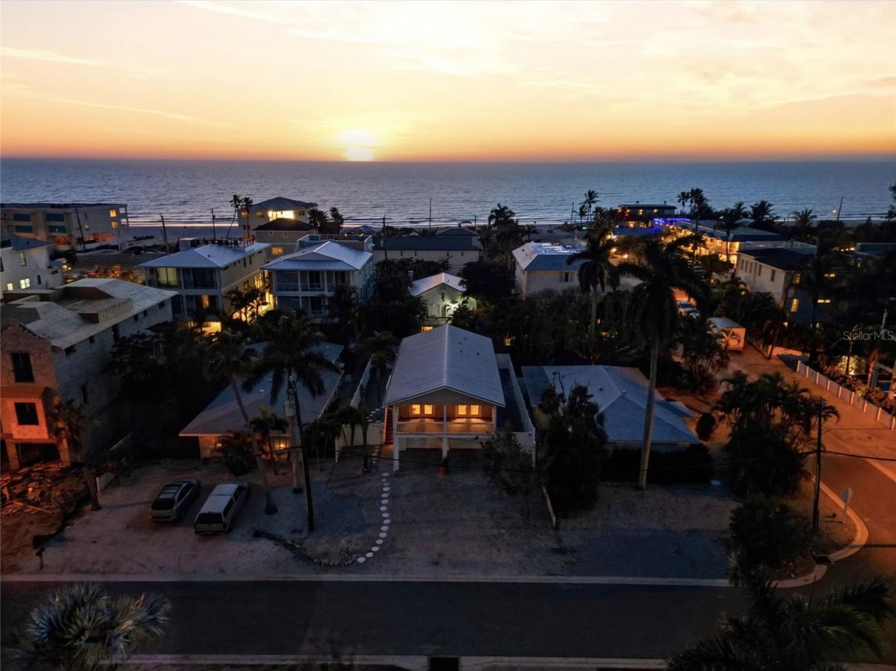 2112 Avenue B, Bradenton Beach, FL 34217 Photo