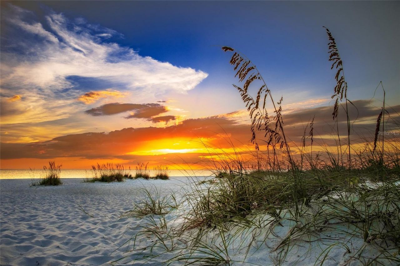 2112 Avenue B, Bradenton Beach, FL 34217 Photo