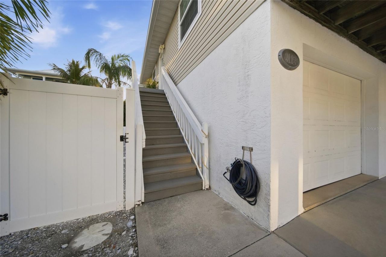 2112 Avenue B, Bradenton Beach, FL 34217 Photo